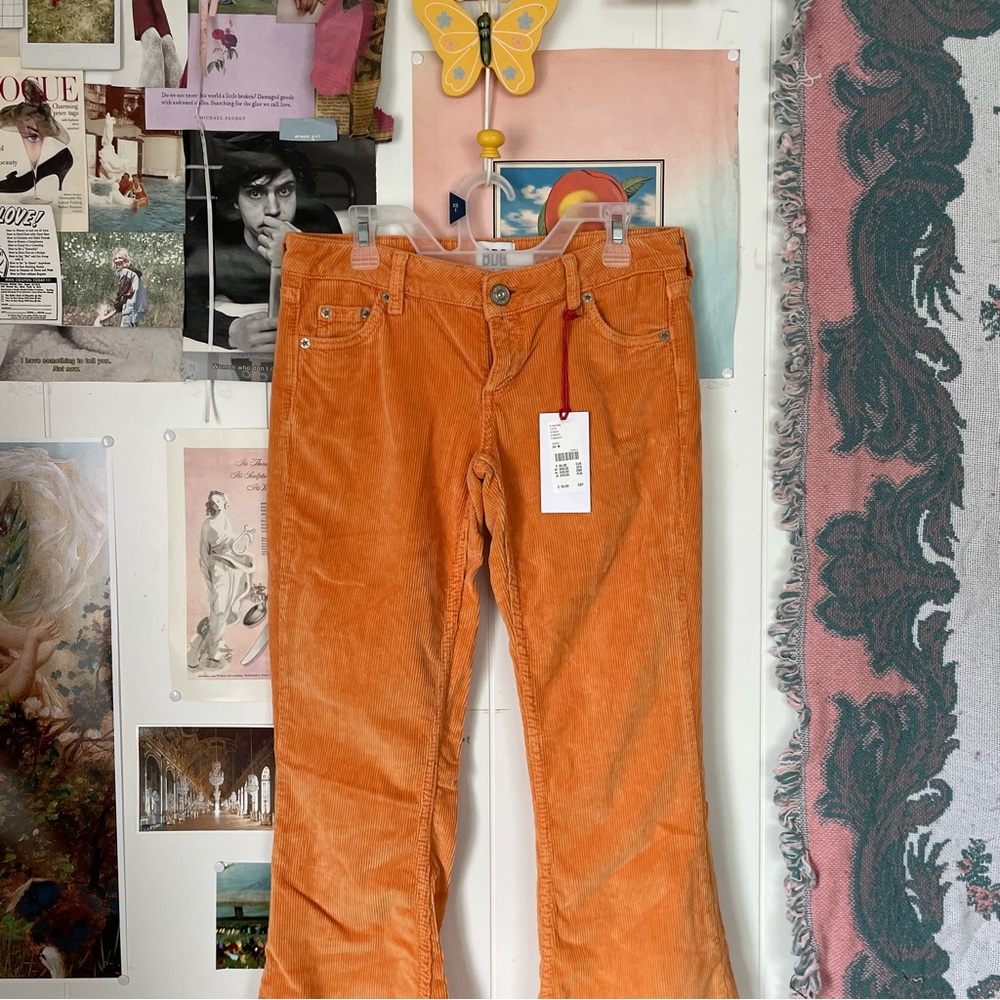 xs 24” low rise sunset orange corduroy bdg urban outfitters flare pants BNWT.